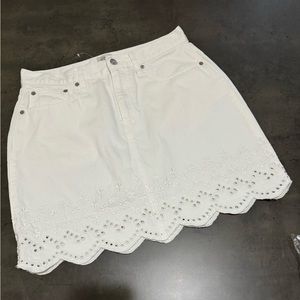 Jcrew Denim mini skirt with eyelet hem AW325 White size 27 NWOT